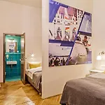 فندق مبيت وإفطار The Cream 2*
