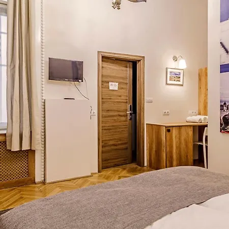 The Cream לינה וארוחת בוקר