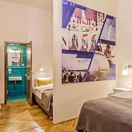 Bed & Breakfast The Cream 2*