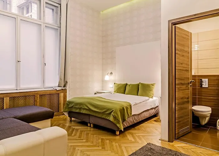 Bed & Breakfast The Cream 2*